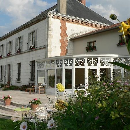 Entre Cour Et Jardin Hotell Châlons-en-Champagne Exteriör bild