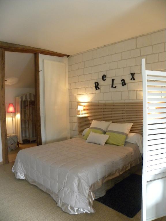Entre Cour Et Jardin Hotell Châlons-en-Champagne Rum bild